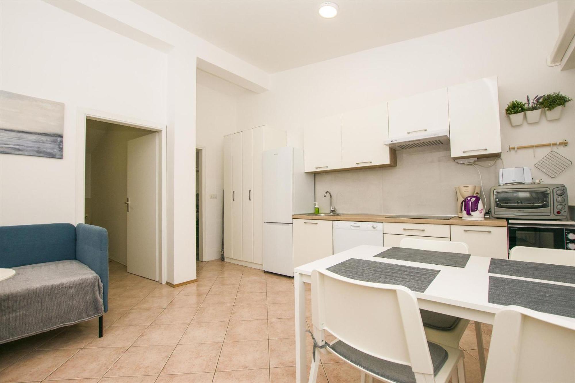 Apartments Josip Drage Buitenkant foto